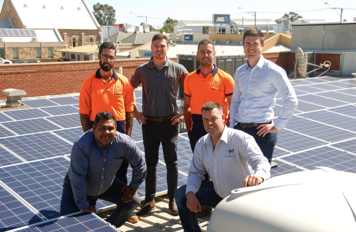 Rooftop solar on a PETstock site